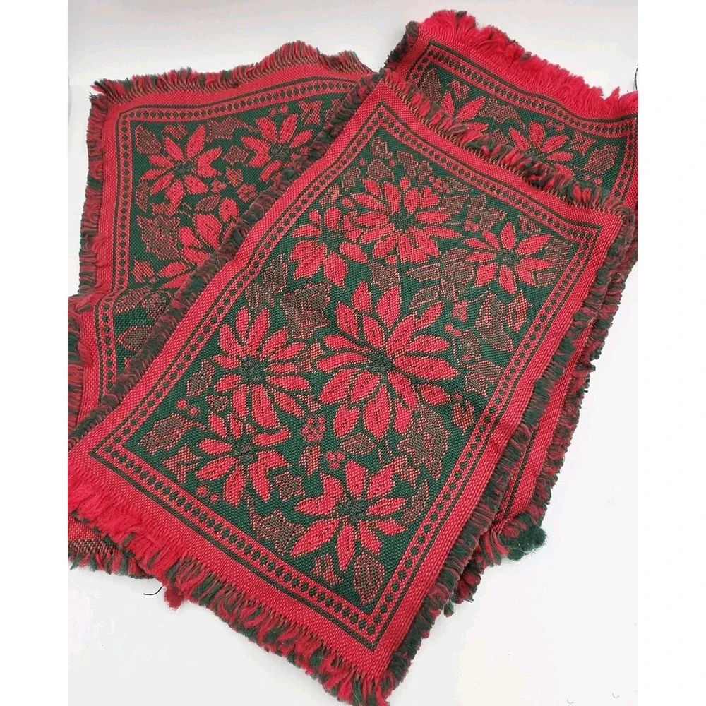 Vintage‎ Christmas Poinsettias Tapestry Fringe Placemats Set of 4 Red Green